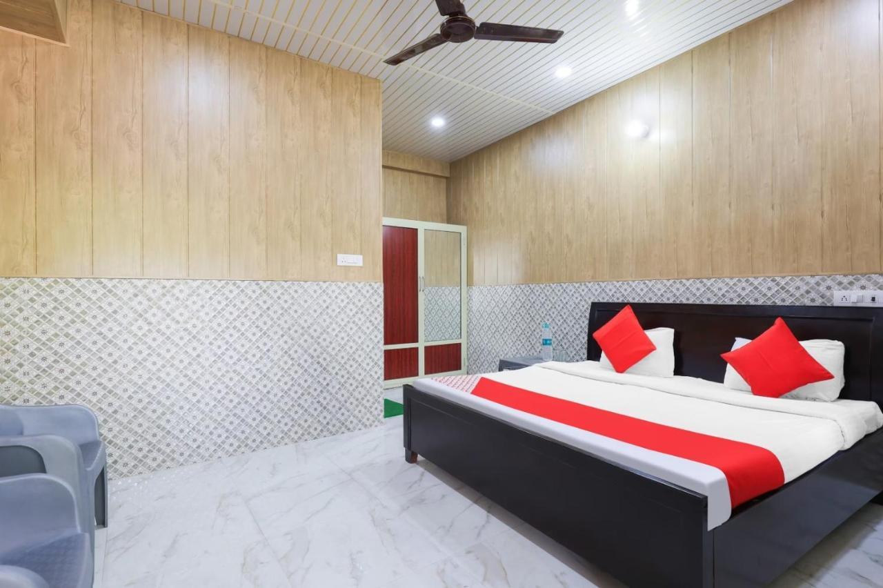 Hotel Chitrarth & Party Lawn Haldwāni Eksteriør bilde